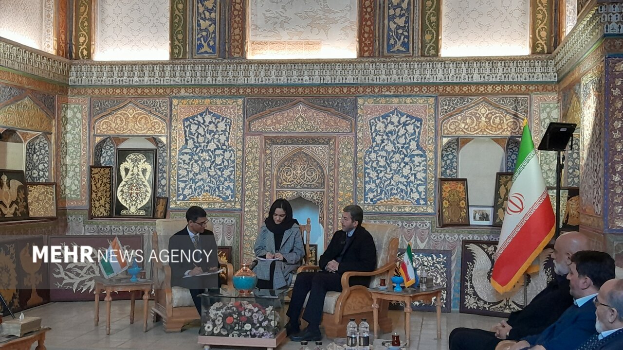 سفیر هند با استاندار اصفهان دیدار کرد؛ تشکیل اتاق بازرگانی مشترک برای تسهیل روابط تجاری 1 سفیر هند با استاندار اصفهان دیدار کرد؛ تشکیل اتاق بازرگانی مشترک برای تسهیل روابط تجاری