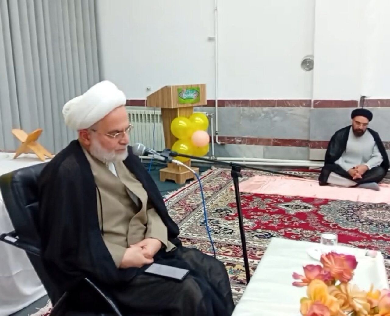 معرفت، معنویت و شجاعت امام علی(ع) را از دیگران برتری داد 3 معرفت، معنویت و شجاعت امام علی(ع) را از دیگران برتری داد