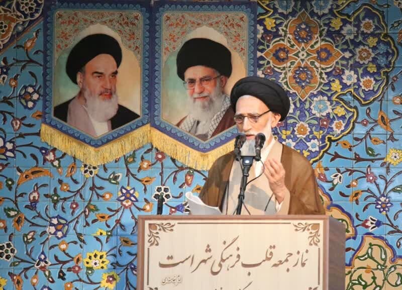 تلاش برای بدبین کردن نسل جوان به انقلاب توسط دشمن 1 تلاش برای بدبین کردن نسل جوان به انقلاب توسط دشمن