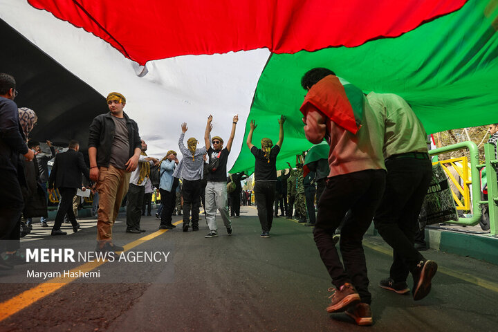 روز جهانی قدس؛ نماد همبستگی جهانی با مردم فلسطین 2 روز جهانی قدس؛ نماد همبستگی جهانی با مردم فلسطین