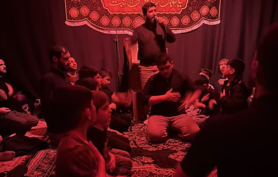 مراسم شب قدر در قروه برگزار شد 4 مراسم شب قدر در قروه برگزار شد