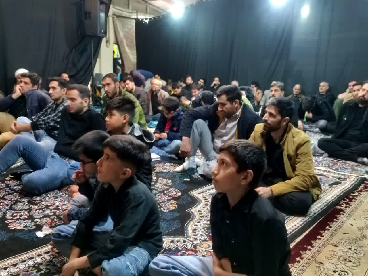 مراسم شب قدر در قروه برگزار شد 3 مراسم شب قدر در قروه برگزار شد