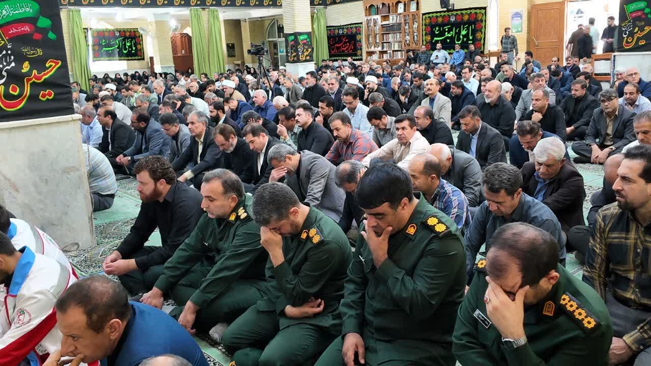 گرامیداشت شهدای تجاوز رژیم صهیونیستی در ایلام برگزار شد 1 گرامیداشت شهدای تجاوز رژیم صهیونیستی در ایلام برگزار شد