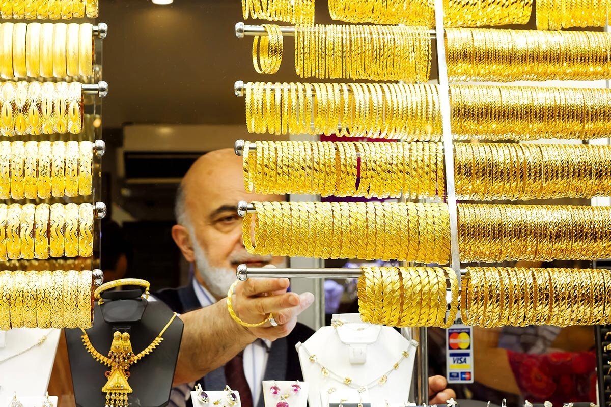 پیشبینی جدید رییس اتحادیه طلا درباره قیمتها/ میزان تغییر قیمت طلا و سکه تا ۲ ماه آینده مشخص شد 1 پیشبینی جدید رییس اتحادیه طلا درباره قیمتها/ میزان تغییر قیمت طلا و سکه تا ۲ ماه آینده مشخص شد