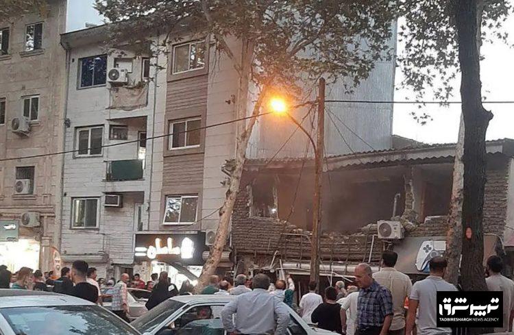 آتش‌نشانی: نشت گاز از مغازه طلا فروشی و روشن کردن فندک در آن فضا، علت اصلی انفجار ساختمان در خیابان باهنر رشت است
