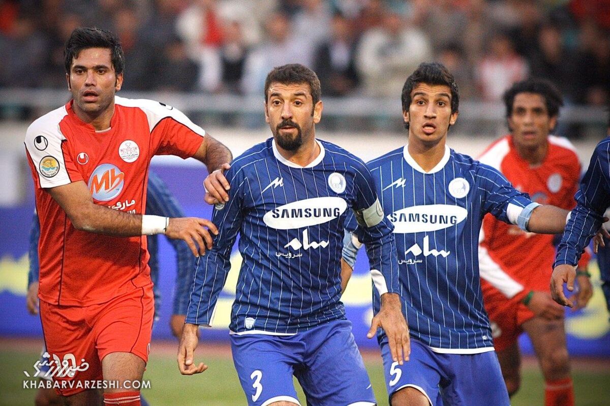 تونل زمان| برتری پرسپولیس به لطف اشتباه جنجالی گلر استقلال/ اولین رونمایی از یاغیها در دربی 1 تونل زمان| برتری پرسپولیس به لطف اشتباه جنجالی گلر استقلال/ اولین رونمایی از یاغیها در دربی