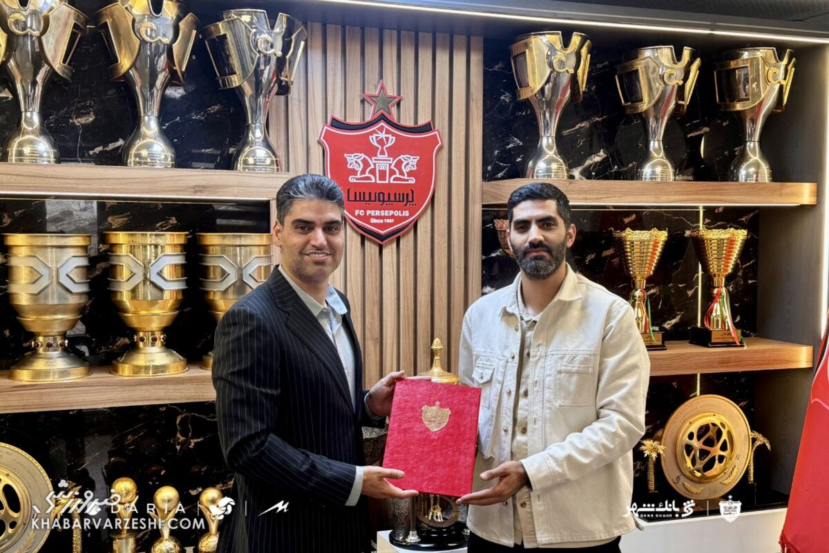 انصاری استعفا داد و در پرسپولیس بالاتر رفت! 1 انصاری استعفا داد و در پرسپولیس بالاتر رفت!