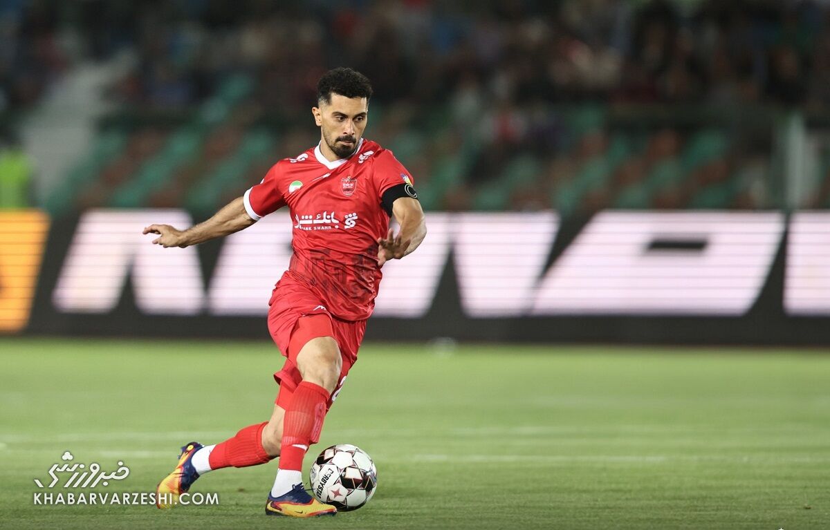 ستاره پرسپولیس در دربیهای آذر ماه کیست؟ 1 ستاره پرسپولیس در دربیهای آذر ماه کیست؟